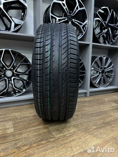 Antares Ingens-Locus 235/45 R18 98W