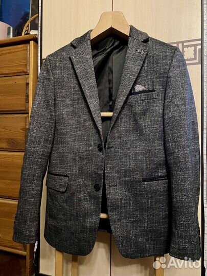 Пиджак для мальчика р-р176