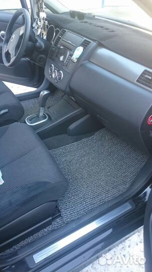 Продам коврики автомобильные (универсальные)