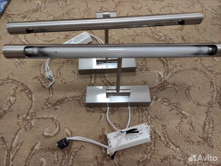 Лампа настенная подсветка картин