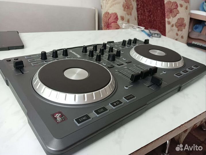 Dj контроллер numark