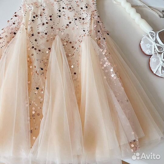 Нарядное платье для девочки 98-110