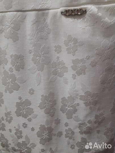 Белое платье