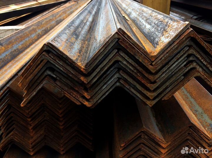 Уголок стальной