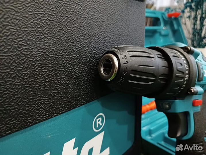 Шуруповерт Makita 18v