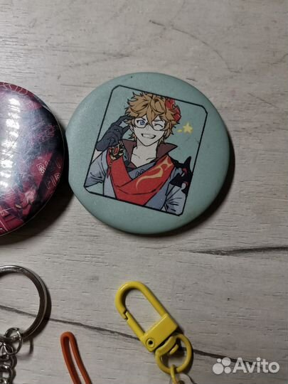 Значки, брелки/брелоки