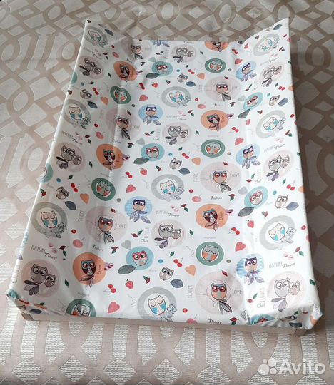 Пеленальная доска на кроватку