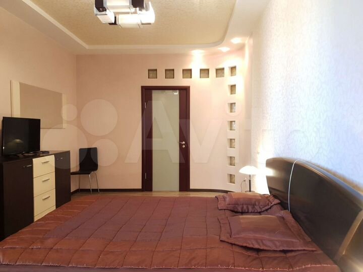 2-к. квартира, 70 м², 5/5 эт.