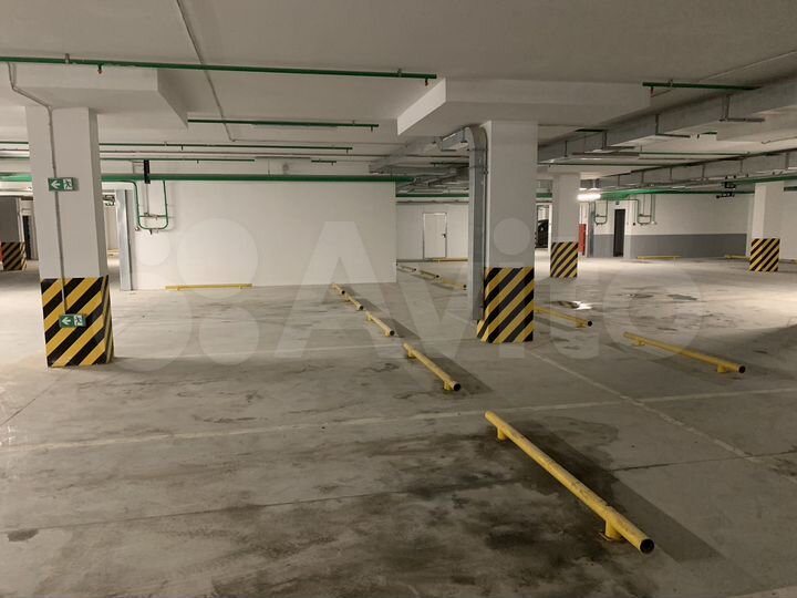 Машиноместо, 16 м²