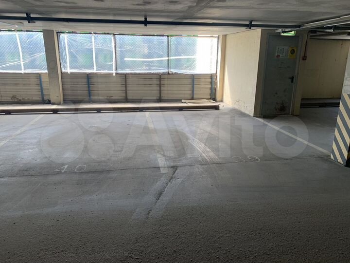 Машиноместо, 16 м²