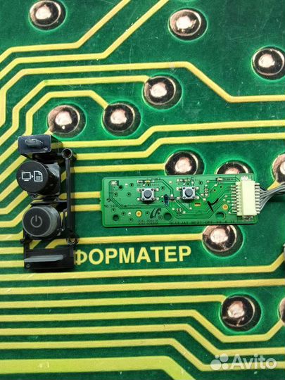 Кнопка включения Samsung M2020