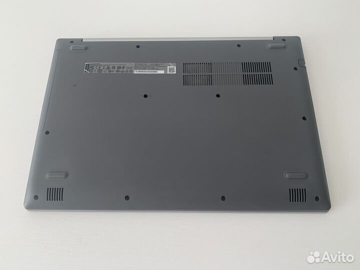 Ноутбук Lenovo ideapad 320-15AST