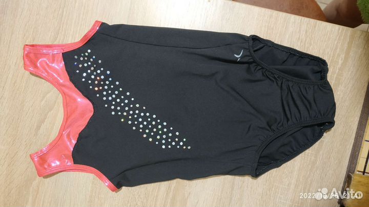 Продам купальник для художественной гимнастики