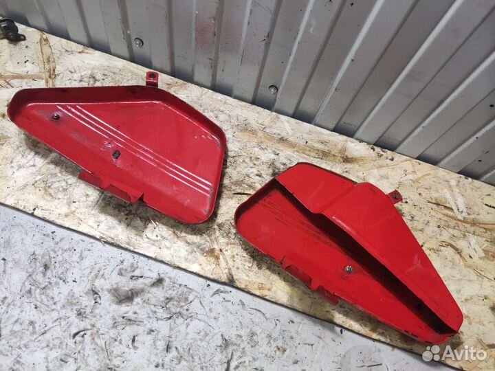 Крышки бардачков Ява 634