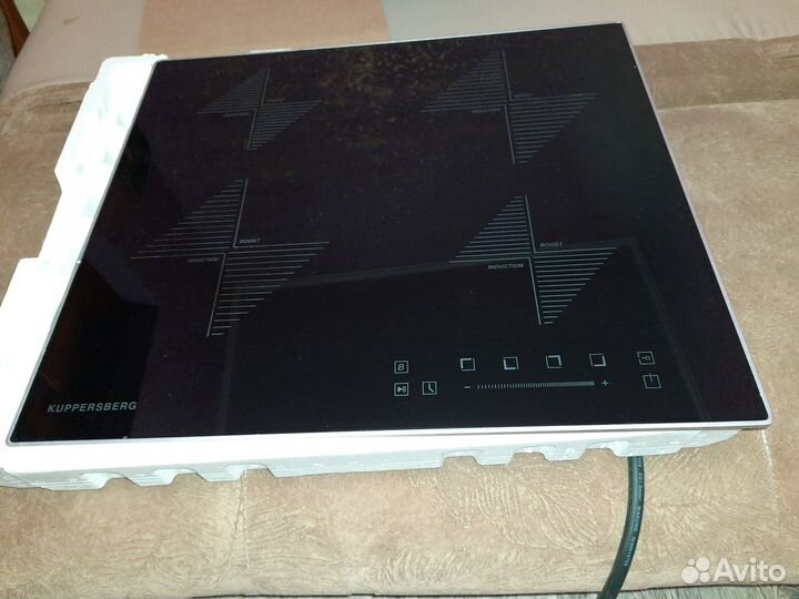 Продам Индукционную варочную печь