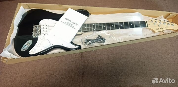 Электрогитара Rockdale Stars HSS BK.Новая