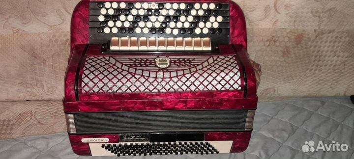 Баян пятирядный