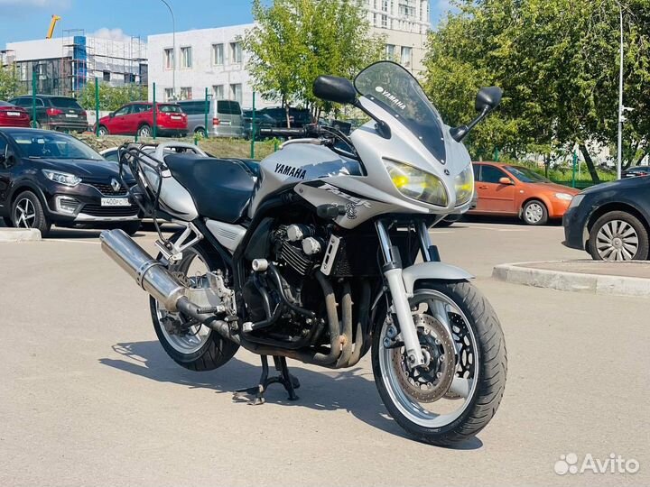 Yamaha FZS600 fazer