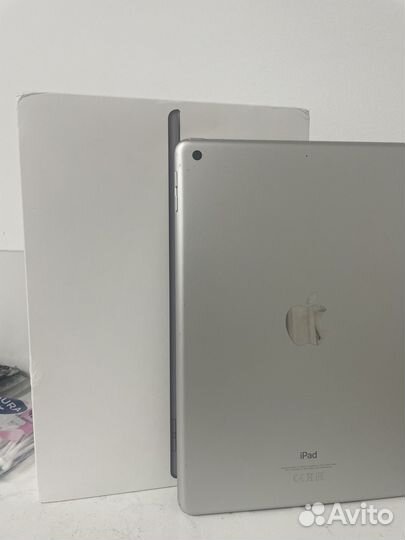 iPad 6 (2018) Wi-Fi 128 Gb