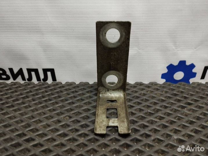 Кронштейн (крепление) Volvo FH4 21904488