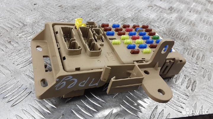 Блок предохранителей Subaru Tribeca