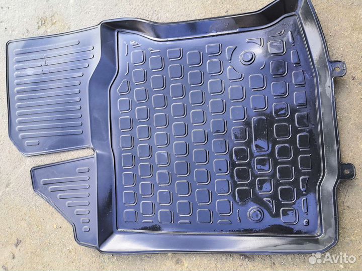 Коврики niva 2131