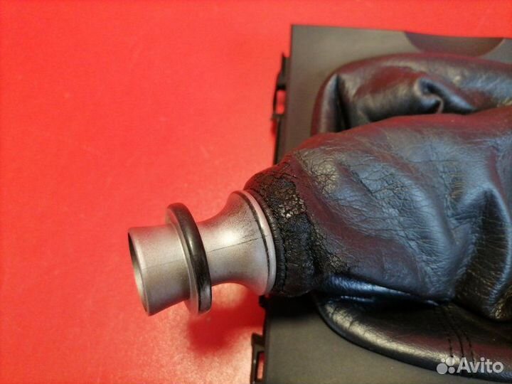 Накладка кулисы кпп Toyota Corolla ZRE151L 1ZR-FE