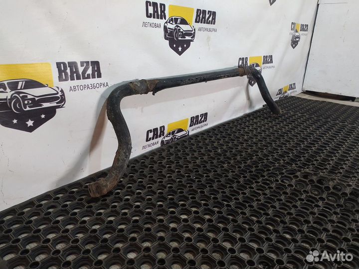 Стабилизатор передний