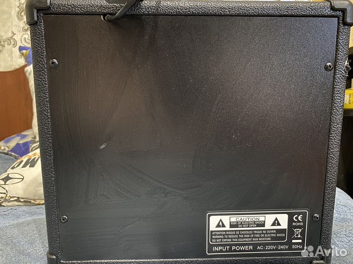 Гитарный комбоусилитель Bosstone Ga-15W