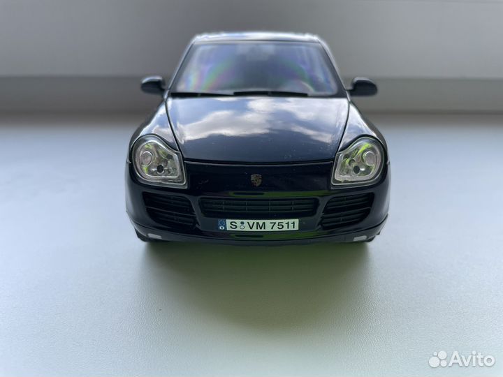 Porsche Cayenne S 1:24 Hongwell