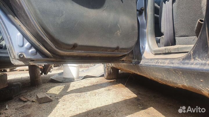 Задняя левая дверь chevrolet lanos