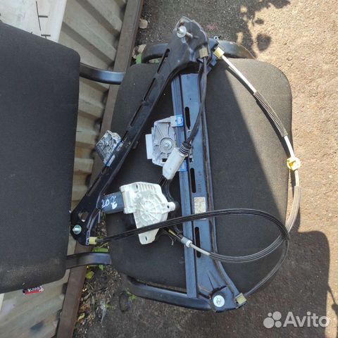 Стеклоподъемник Mercedes-Benz W207 A2077200446