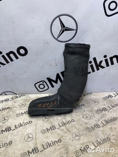 Воздухозаборник левый Mercedes E-Class W207