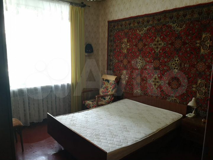 2-к. квартира, 58 м², 1/3 эт.