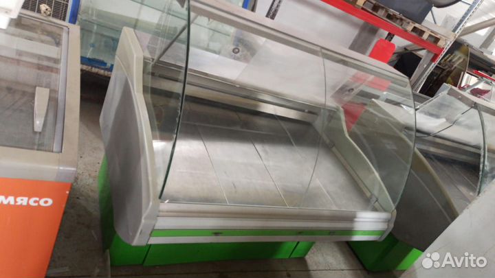 Холодильная витрина