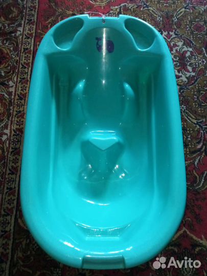 Ванночка для купания с горкой