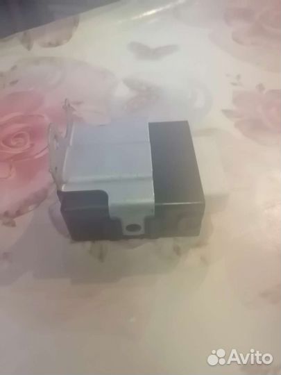 Реле дворников тойота рав4 3поколение