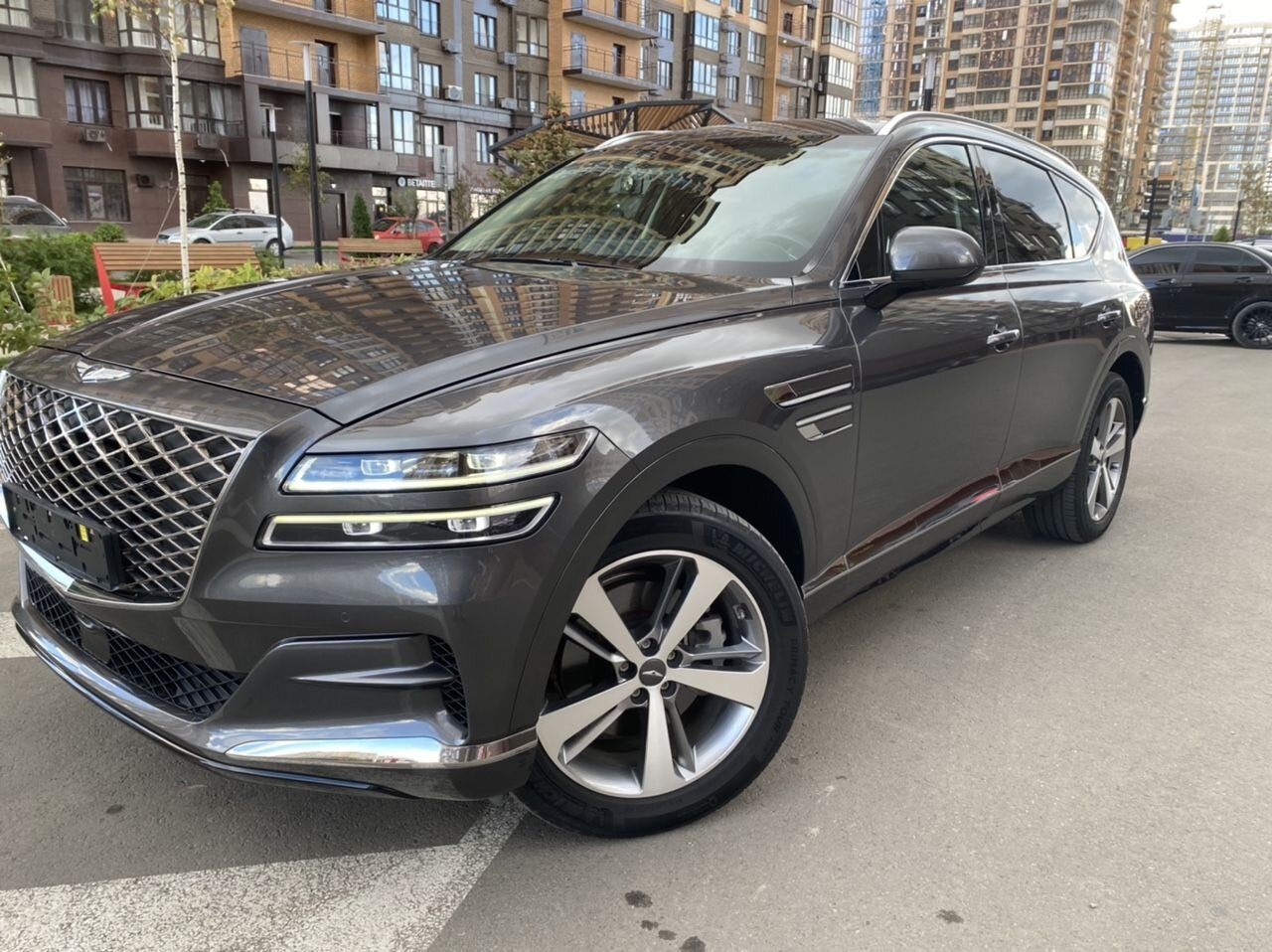 Genesis GV80: фото владельца