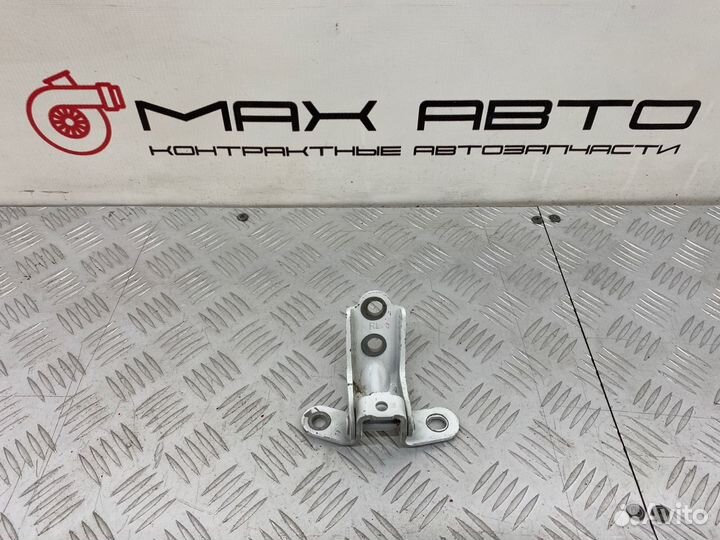 Б/У петля двери задний левый Hyundai Solaris 1 RB