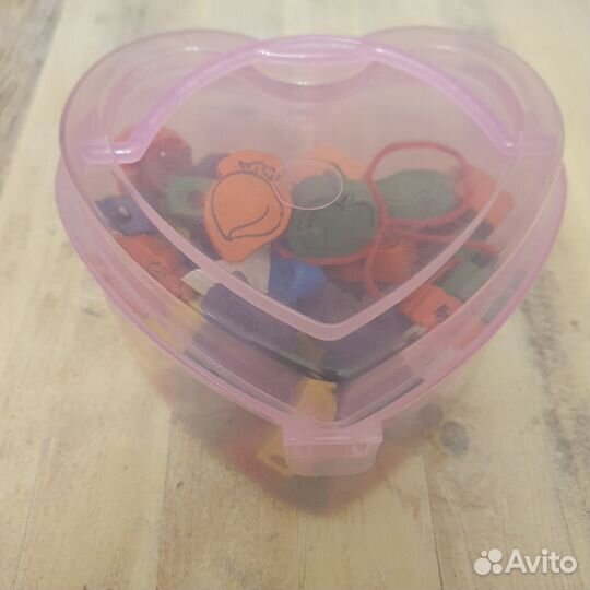 Детская игра - шнуровка 