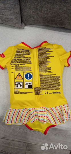 Детский купальник с поддержкой на воде