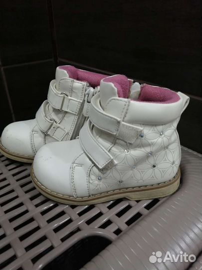 Ботинки детские 22