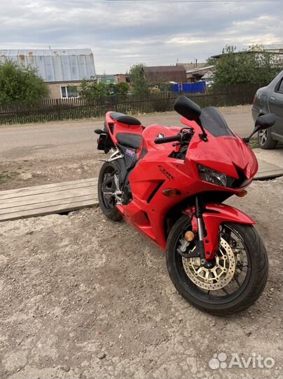 Honda cbr 600rr