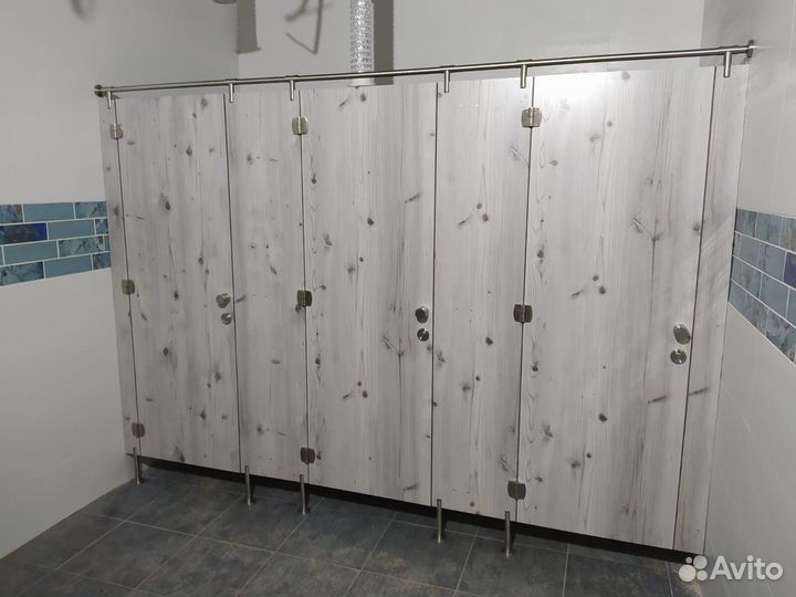 Туалетные кабинки, душевые перегородки