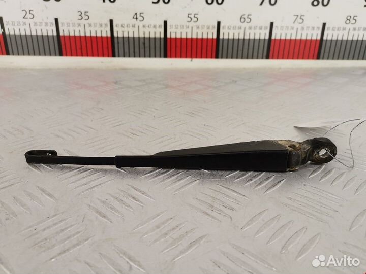 Щеткодержатель задний Ford Fusion рест. 2009