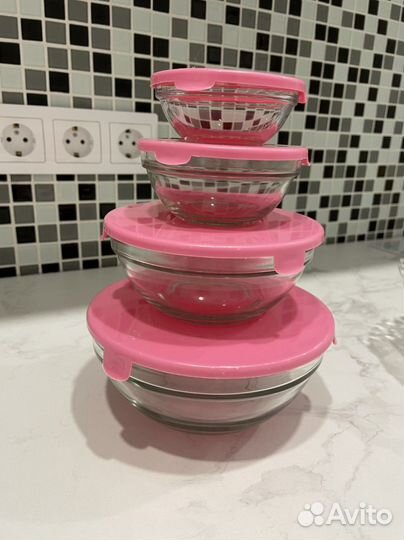 Контейнер с крышкой