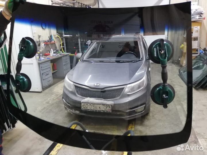 Лобовое стекло Киа Рио