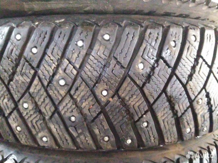 Goodyear Ultragrip Ice Arctic 185/60 R15 88T