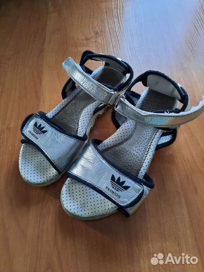 Босоножки для девочки