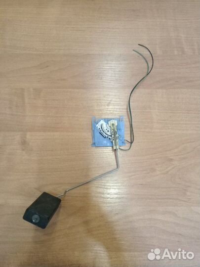 Датчик уровня топлива Volkswagen Passat B5+ седан